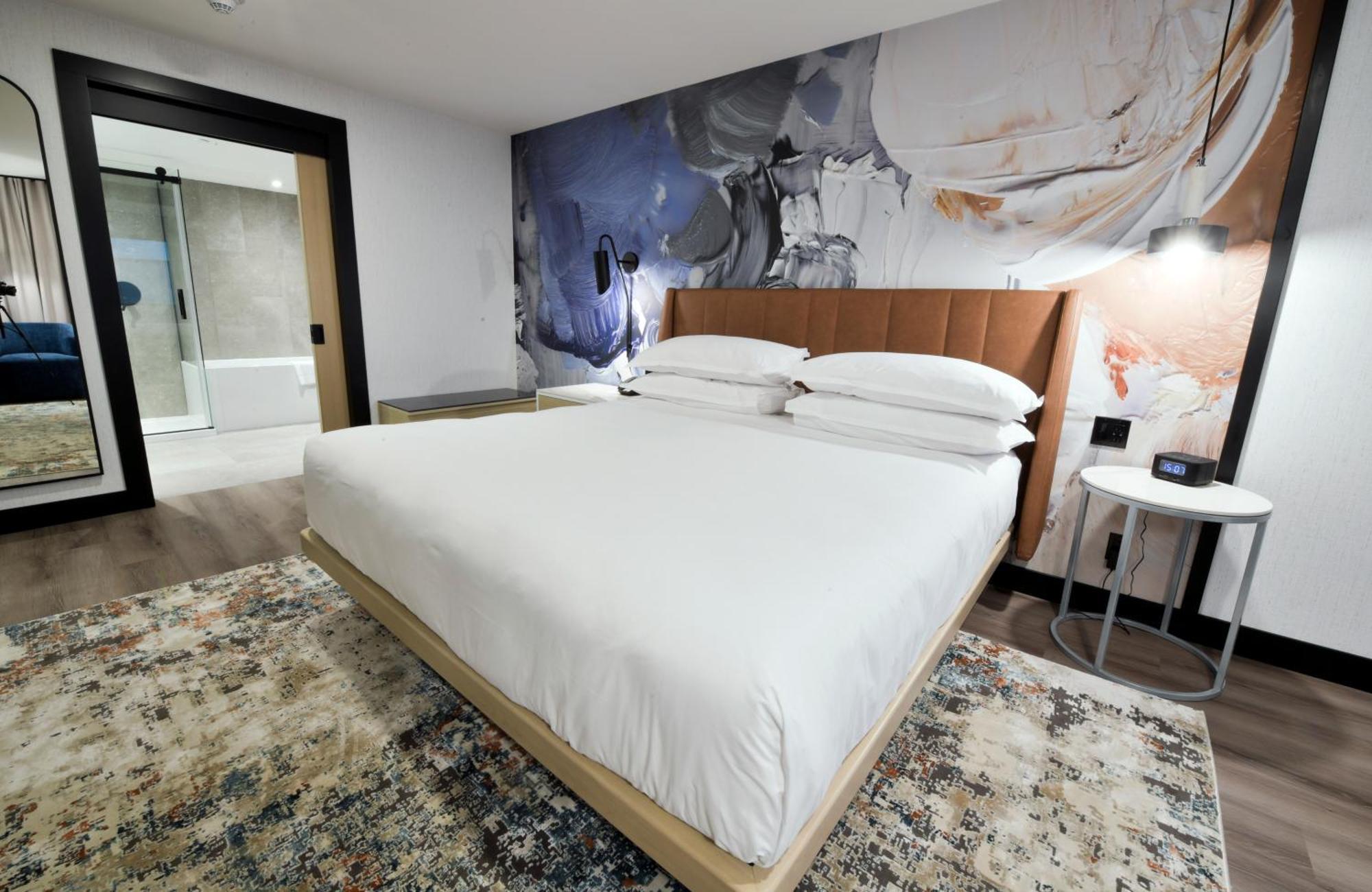 Sheraton Laval Hotel Exterior photo