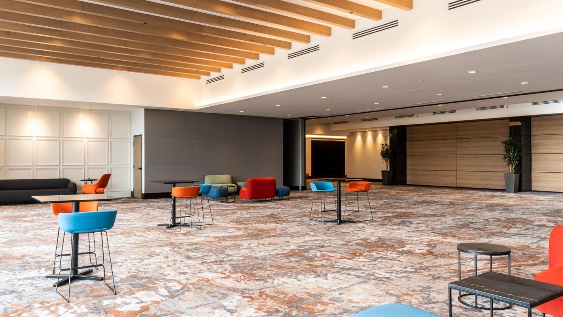 Sheraton Laval Hotel Exterior photo